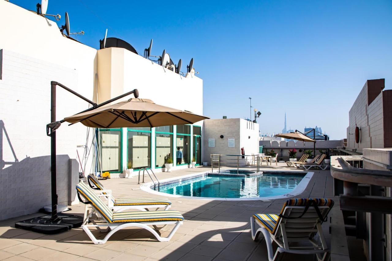 Wescott Pearl Hotel Apartments Дубай Экстерьер фото